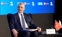 Ticaret Bakanı Bolat, Değişen Dünya Düzeninde Fırsatlar Zirvesi'nde konuştu: