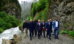 Trabzon'da 5 gün önce dereye düşen çocuğu arama çalışmaları sürüyor