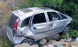 Uşak'ta devrilen otomobildeki 4 kişi yaralandı