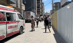 GAZZE - İsrail ordusu, Nusayrat Mülteci Kampı'nda bir grup sivili vurdu