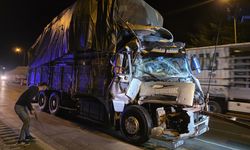 Adana-Pozantı Otoyolu'nda maddi hasarlı kaza ulaşımı aksattı