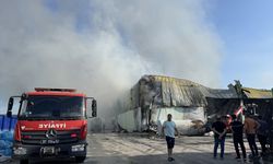 Adana'da geri dönüşüm tesisinde çıkan yangın kontrol altına alındı