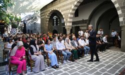 AK Parti Genel Başkan Yardımcısı Yalçın, Diyarbakır'da Gençlik Buluşması'nda konuştu: