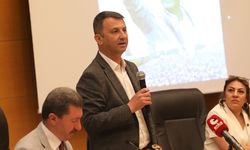 Akhisar Belediye Başkanı Ekrem Kayserili oldu