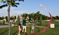 Batman'da çocuklar Türk Kızılay'ın uçurtma şenliğinde bir araya geldi
