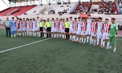 Beşiktaş ve Şırnak Petrol Spor'un U16 takımları dostluk maçına çıktı