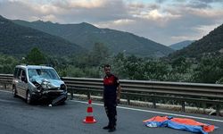 Bilecik'te motosikletle hafif ticari aracın çarpıştığı kazada 1 kişi öldü