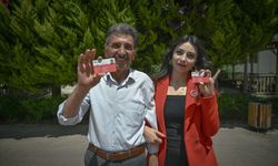 Bıraktığı üniversite eğitimini yarım asır sonra kızıyla aynı sırada tamamlıyor
