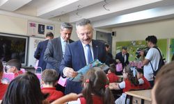 Bursa ve çevre illerdeki öğrenciler karnelerini aldı