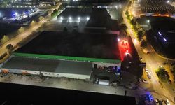 Düzce'de mobilya üretim fabrikasında çıkan yangında hasar oluştu