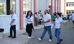 Edirne'de anne ve baba kızlarıyla aynı okulda YKS'ye girdi