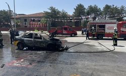 Elazığ'da yanan taksinin sürücüsü yaralandı