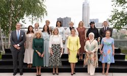 Emine Erdoğan, Hollanda Kraliçesi Cerruti'nin ev sahipliğinde lider eşleriyle bir araya geldi
