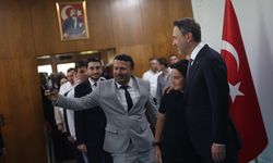 Enerji ve Tabii Kaynaklar Bakanı Bayraktar, Bakanlık personeliyle bayramlaştı: