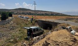 Gaziantep'te köprüden düşen hafif ticari araçtaki 6 kişi yaralandı