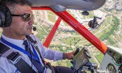 Gökyüzüne sevdalanan nalbur, evini, iş yerini ve aracını satıp pilot oldu
