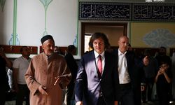 Gürcistan Başbakanı Kobakhidze, Tiflis Cuma Camisi'nden Müslümanların Kurban Bayramı'nı kutladı