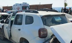 Hatay'da 5 otomobilin karıştığı zincirleme kazada 1 kişi yaralandı