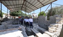 Hatay'da depremde kısmen yıkılan tarihi kilisenin restorasyonu sürüyor
