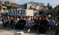 Hatay'da depremlerde yıkılan kilisenin avlusunda 'izleme günü' etkinliği düzenlendi