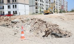 Hatay'da yol çalışmasında doğal gaz borusu delindi