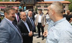 İçişleri Bakan Yardımcısı Aktaş, Elazığ'da vatandaşlar ve güvenlik güçleriyle bayramlaştı