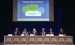 İstanbul'da 'Barışın Yolunu Açmak' konferansı düzenlendi