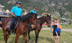 Jandarmanın atlı ekibi Fethiye'de görev başında