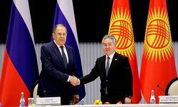Kırgızistan Dışişleri Bakanı Kulubayev, Rus mevkidaşı Lavrov ile bir araya geldi