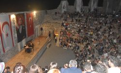 KKTC'li piyanist Rüya Taner Anemurium Antik Kenti'nde konser verdi