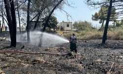 Kocaeli'de ağaçlık ve otluk alanda çıkan yangında 4 kişi dumandan etkilendi