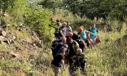 Kocaeli'de kayalıklardan düşen kadın öldü, iki oğlu yaralandı