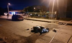 Kocaeli'de otomobille çarpışan motosikletin sürücüsü öldü, oğlu ağır yaralandı