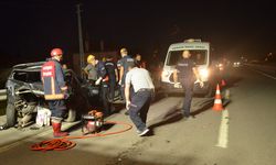 Kütahya'da minibüs ile otomobilin çarpıştığı kazada 1 kişi öldü, 3 kişi yaralandı
