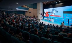 MHP'de 'Sağlık Politikalarında Yapay Zekanın Yeri ve Tıbbın Geleceği' paneli düzenlendi