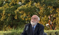 Prof. Dr. Nabi Avcı, Fethi Gemuhluoğlu üzerine konuşma yaptı: