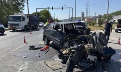 Samsun'da 3 aracın karıştığı trafik kazasında 4 kişi yaralandı