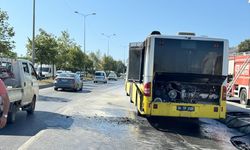 Sultangazi'de İETT otobüsünde çıkan yangın söndürüldü