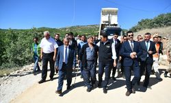 Tunceli'de bazı köy yolları sıcak asfaltla yenilenmeye başlandı