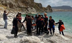 Van'da serinlemek için göle giren genç boğuldu