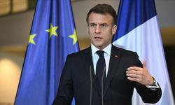Macron, İran'da rejim değişikliğini askeri müdahaleyle yapmanın en büyük hata olacağını söyledi