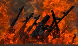 Terörsüz Türkiye yolunda önemli adım: PKK'dan bir grup silahlarını imha etti