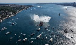 15 Temmuz şehitleri, İstanbul Boğazı'nda düzenlenen kortej geçişi ile anıldı