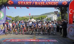 15 Temmuz Şehitlerini Anma Ulusal Bisiklet Yol Yarışı, Muğla'da başladı