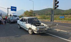 Adana'da otomobillerin çarpışması sonucu 1 kişi yaralandı