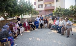 AK Parti Kadın Kolları Başkanı Ercan'dan Sakarya'da yangından zarar gören mahallelere ziyaret: