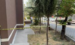 Aksaray'da 4. kattan düşen çocuk ağır yaralandı
