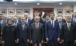 Ankara Üniversitesi Rektörü Ünüvar'a Macaristan Devlet Liyakat Nişanı verildi