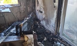 Antalya'da bir apartman dairesi yandı