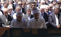 Bakan Yumaklı'nın kayınvalidesi Zarife Çayır son yolculuğuna uğurlandı